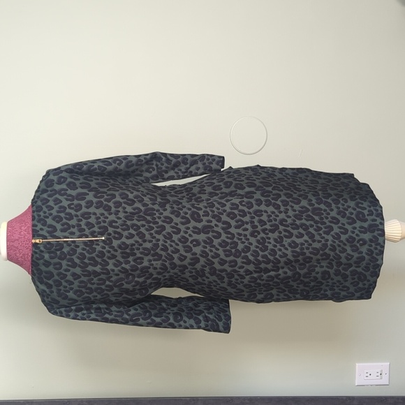 Louis Vuitton Green Leopard Print Ruched Silk Dress, 40 - Picture 3 of 7